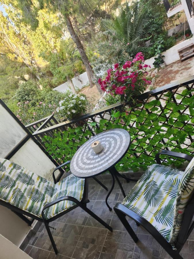 Small Luxury Apartment أنافيسوس المظهر الخارجي الصورة