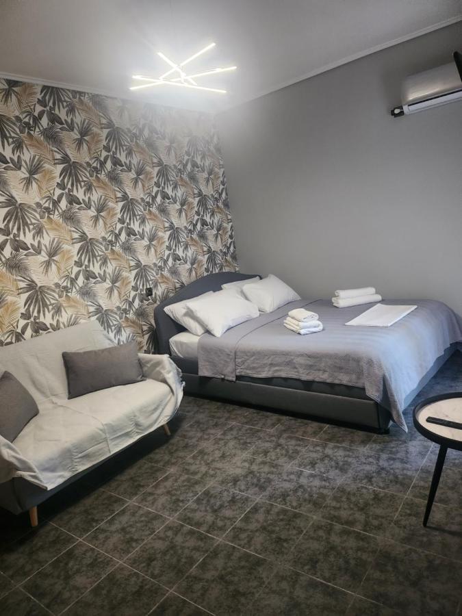 Small Luxury Apartment أنافيسوس المظهر الخارجي الصورة