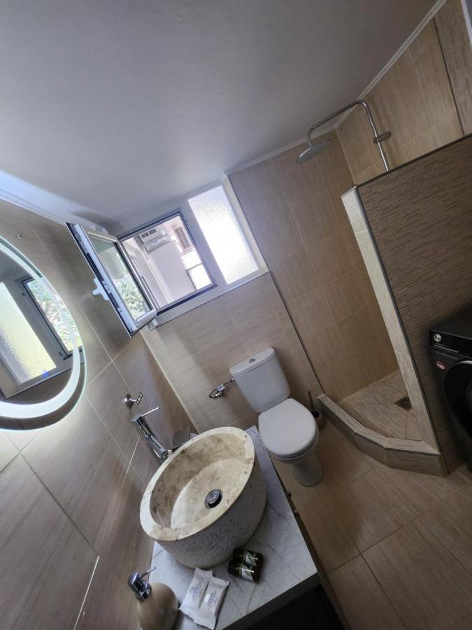 Small Luxury Apartment أنافيسوس المظهر الخارجي الصورة